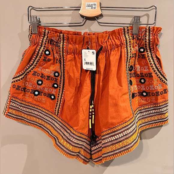 Free People embroidered shorts - Picture 2 of 3